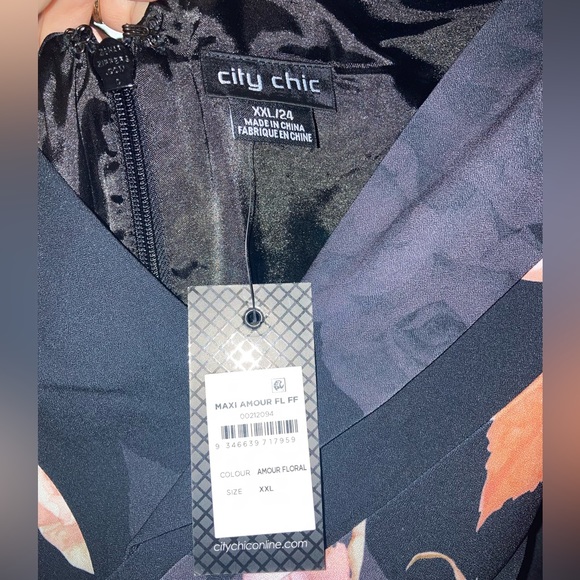 City Chic formal dress - Picture 2 of 2